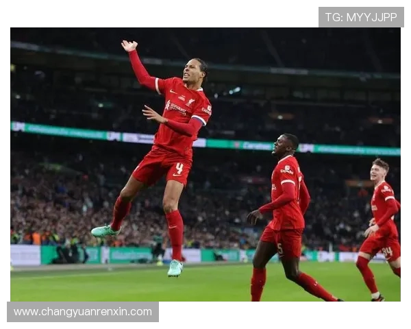 利物浦鏖战切尔西英超强强对决再掀红蓝巅峰较量